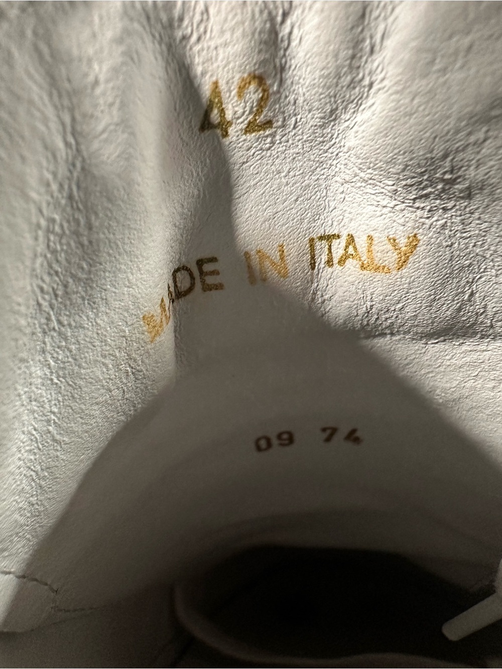 Oliver Cabell White Low-Top Leather Sneakers - Picture 12 of 13